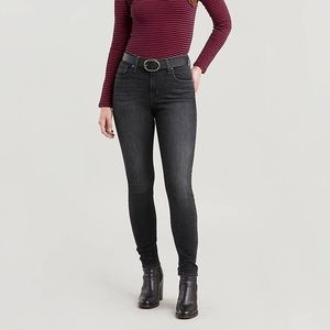 Levi’s 721 High-Rise Skinny